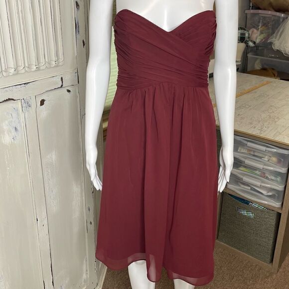 Alfred Angelo Maroon Chiffon Layers Princess Bodice Strapless Prom Dress - Picture 3 of 15